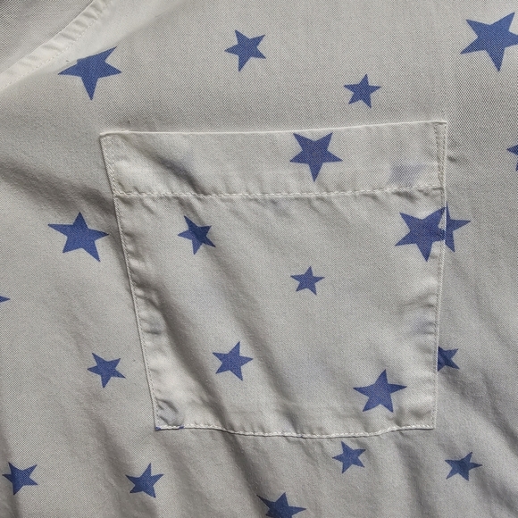 White Blue Stars Patriotic Short Sleeve Button Up Preppy America USA Breathable - Picture 4 of 6